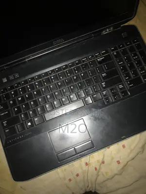 Laptop Dell Latitude E5530 4GB Intel Core i5 HDD 500GB