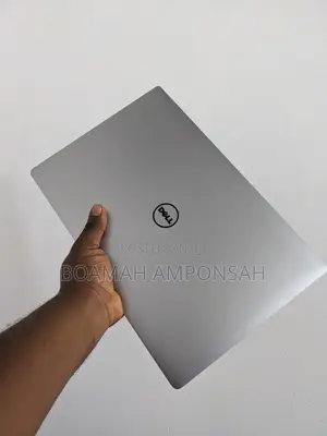 Laptop Dell Precision 5520 16GB Intel Core i7 SSD 512GB