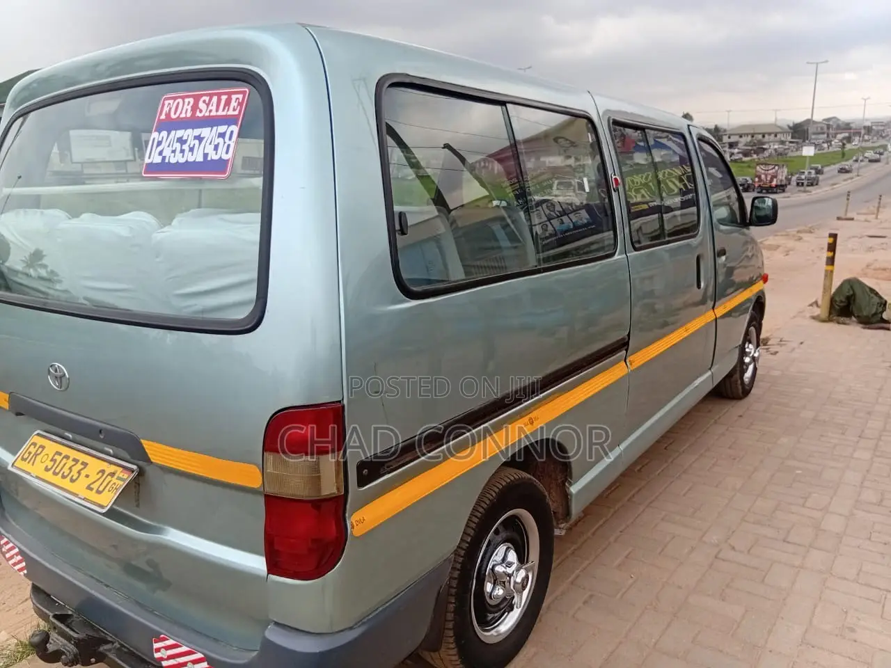 Toyota HiAce 2010 Green