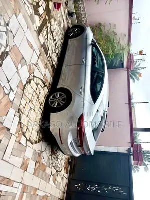 Hyundai Elantra SEL 2018 Silver