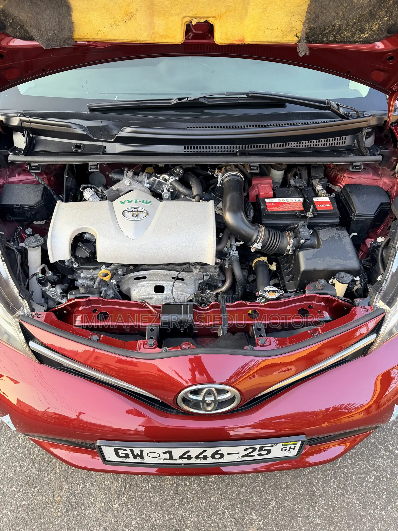 Toyota Vitz 1.3 FWD 5dr 2015 Burgundy