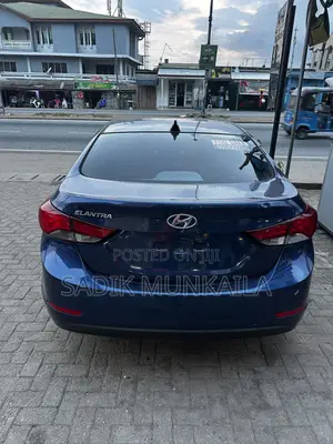 Hyundai Elantra Limited Sedan FWD (1.8L 4cyl 6A) 2016 Blue