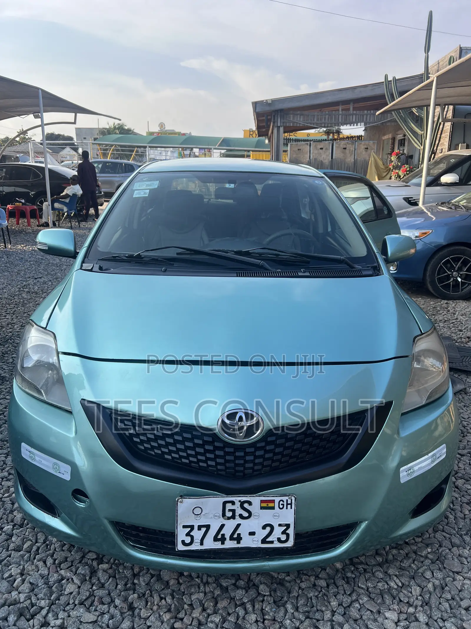 Toyota Belta 2010 Green