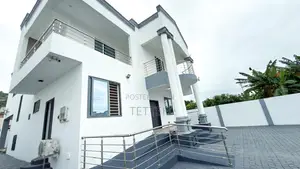 4bdrm House in Ayi Mensh, SSNIT Flats for sale