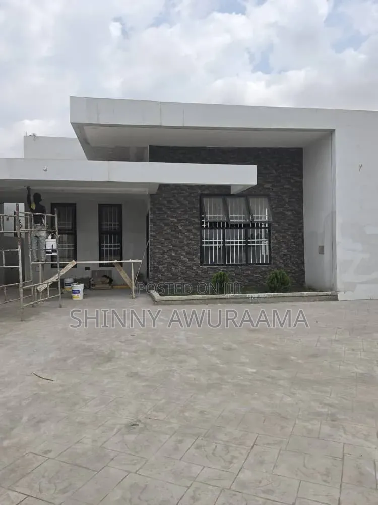 3bdrm House in East Legon Hills, School Junction for sale