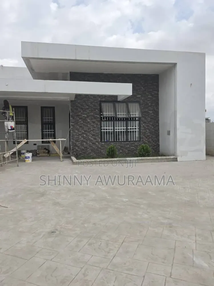 3bdrm House in East Legon Hills, School Junction for sale