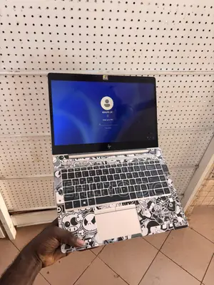 Laptop HP EliteBook 840 G8 4GB Intel Core i5 HDD+SSD 256GB