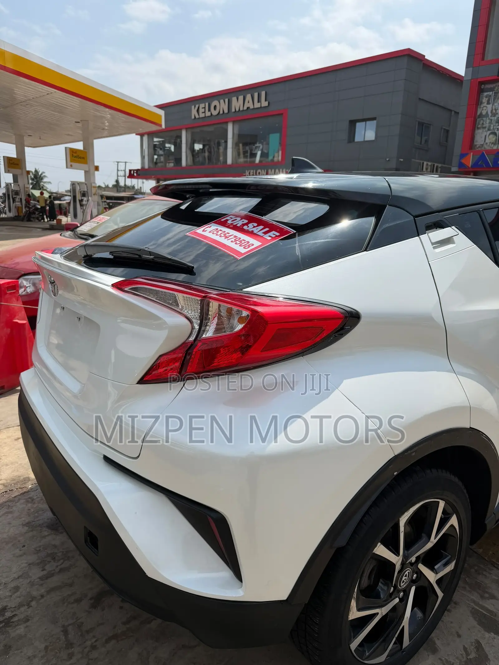 Toyota C-HR XLE Prermium FWD (2.0L 4cyl 2AM) 2018 White