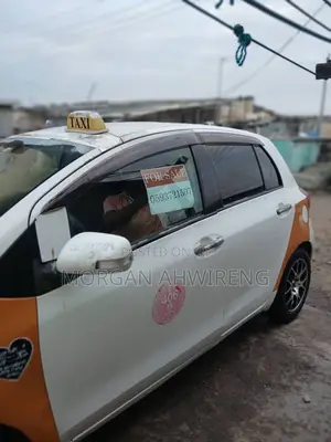 Toyota Vitz 2010