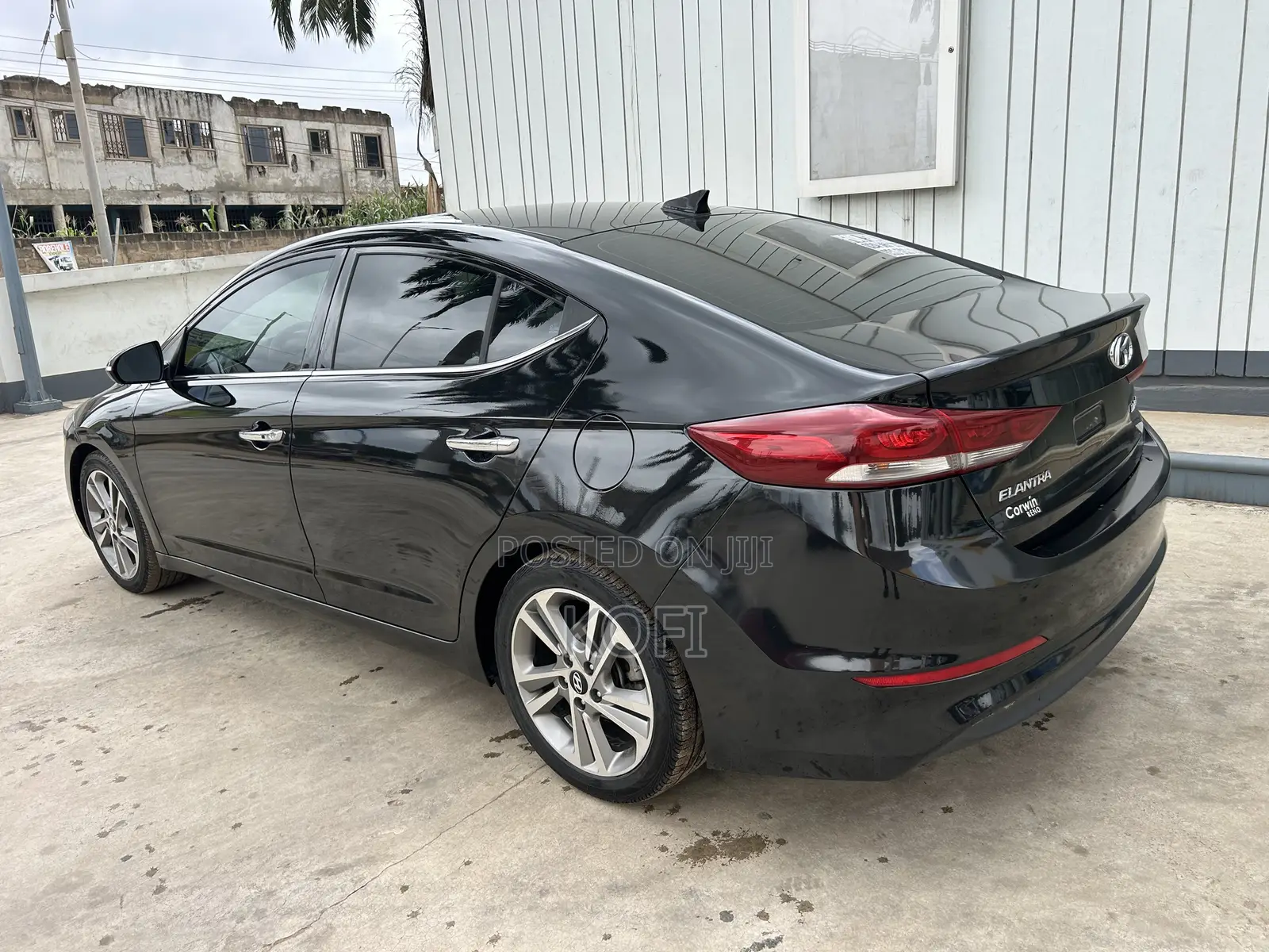 Hyundai Elantra Limited Sedan FWD (2.0L 4cyl 6A) 2017 Black