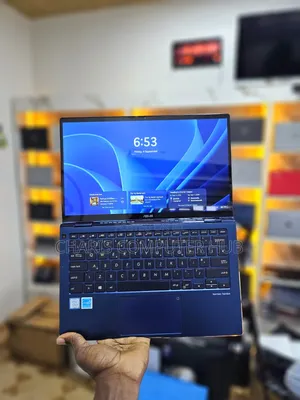 Laptop Asus ZenBook UX303UA 8GB Intel Core i5 SSD 256GB