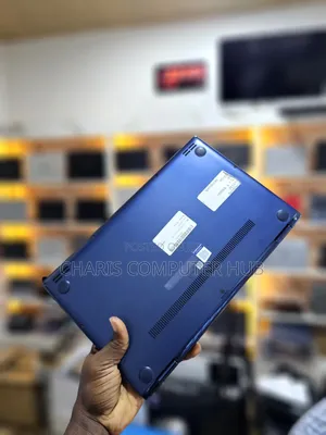Laptop Asus ZenBook UX303UA 8GB Intel Core i5 SSD 256GB