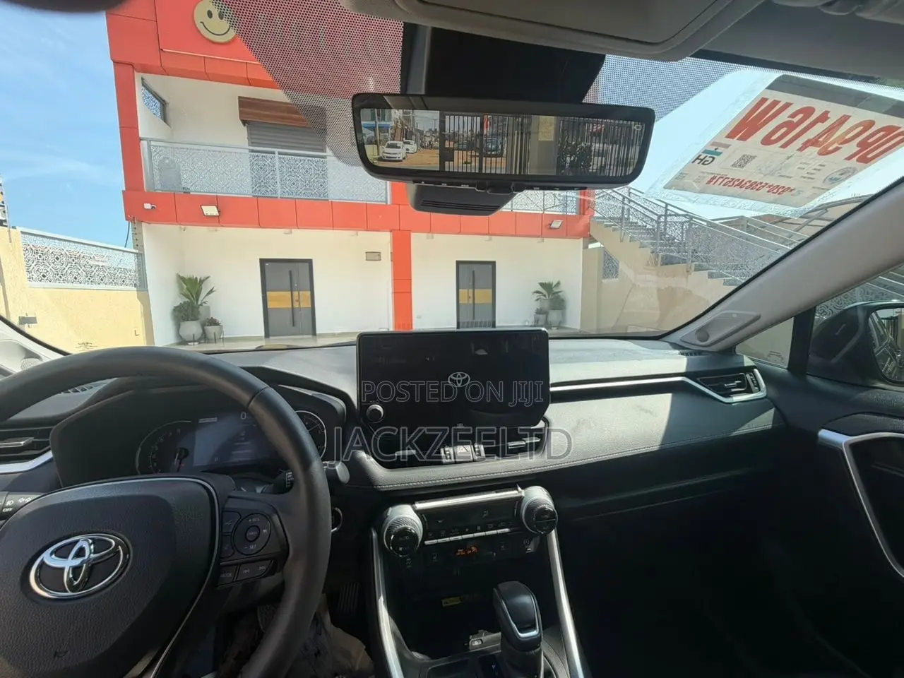 Toyota RAV4 XLE Premium AWD 2024 Gray