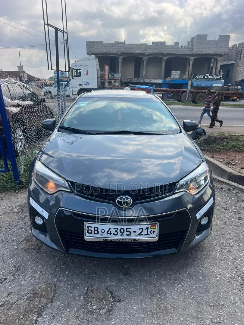 Toyota Corolla S Premium 4dr Sedan (1.8L 4cyl CVT) 2015 Gray