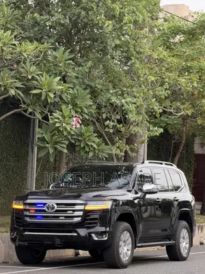 Toyota Land Cruiser 2025 Black