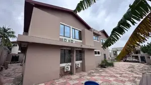 10bdrm House in Adjiriganor for rent