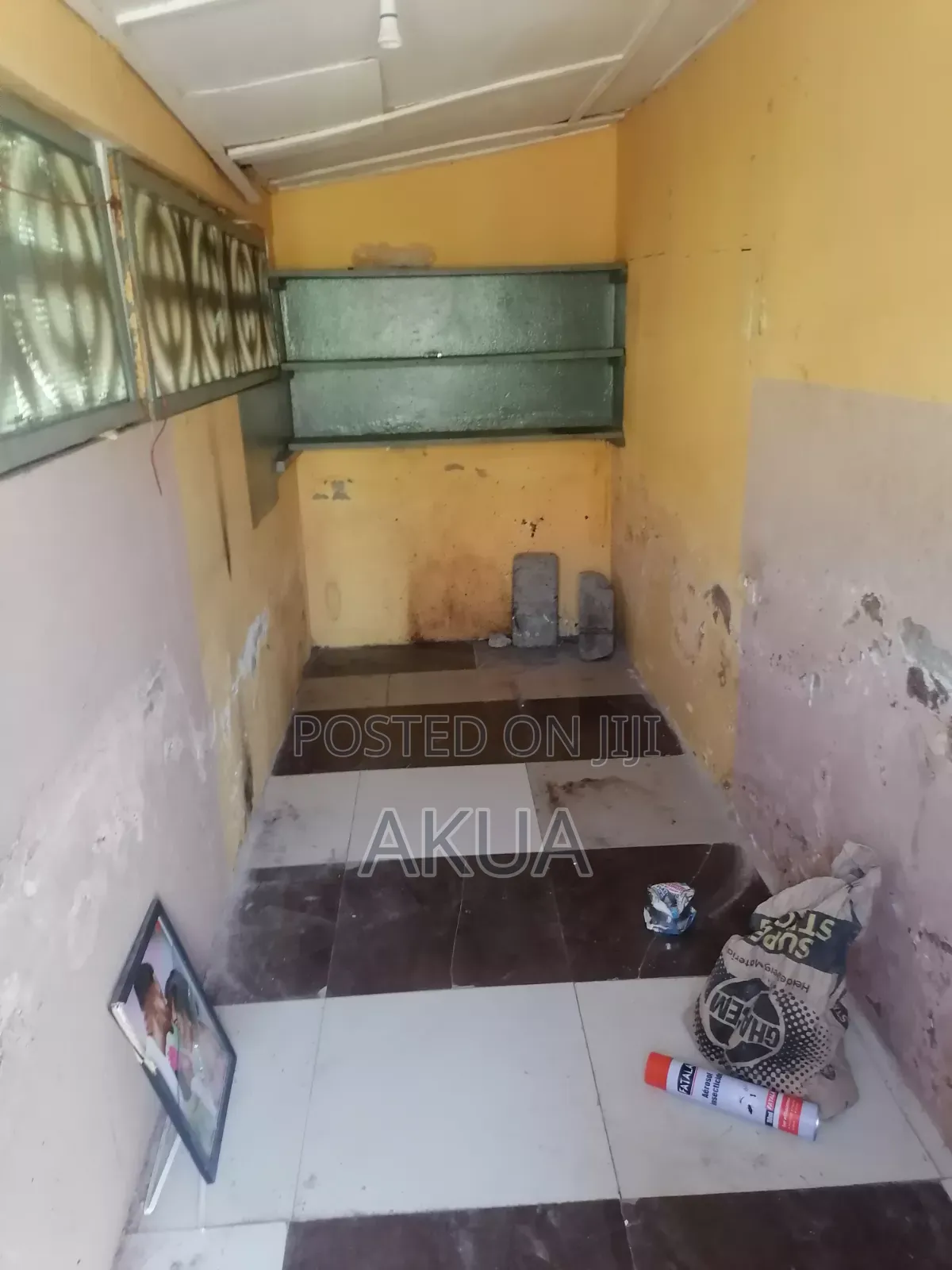 1bdrm Room & Parlour in Safety Saves, Baatsona Total for rent