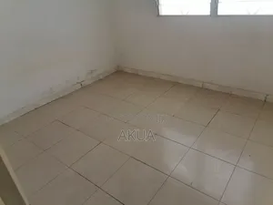 1bdrm Room & Parlour in Safety Saves, Baatsona Total for rent