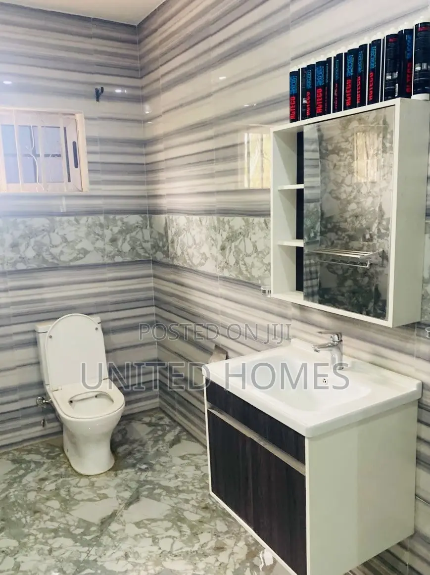 5bdrm House in Haatso for sale