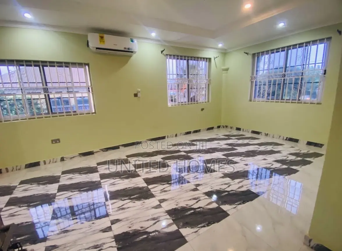 5bdrm House in Haatso for sale