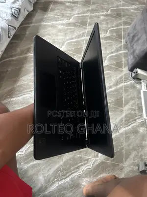 Laptop Dell Latitude 7390 8GB Intel Core i3 HDD 1T