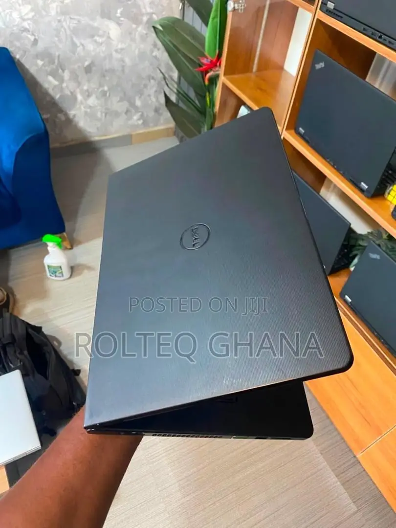 Laptop Dell Latitude 7390 8GB Intel Core i3 HDD 1T