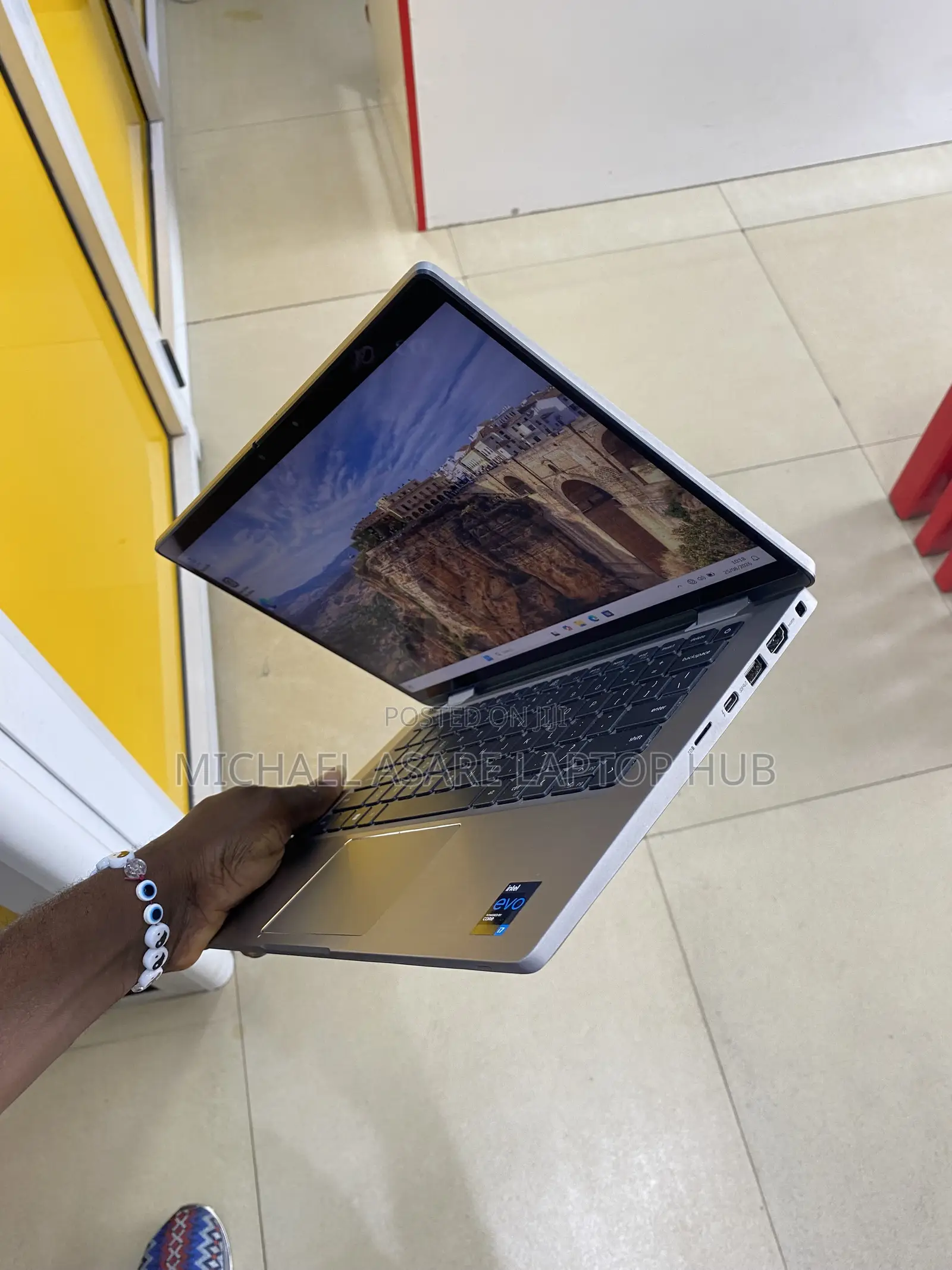 Laptop Dell Latitude 7320 16GB Intel Core i7 SSD 256GB