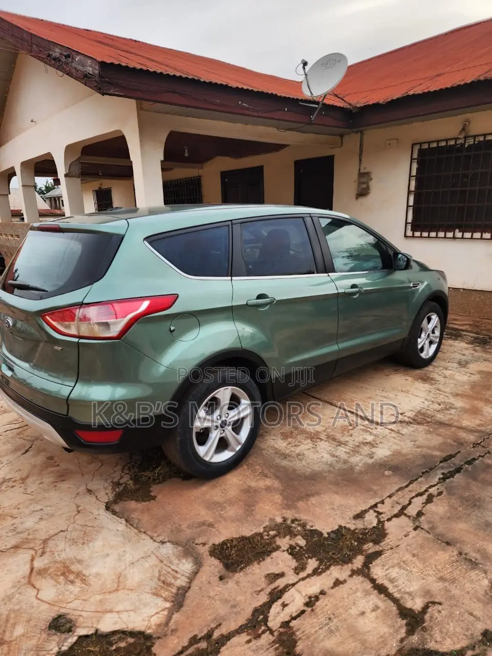 Ford Escape SE FWD 2016 Green
