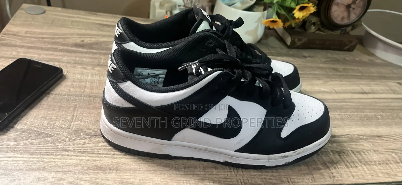 Nike Dunk Low Sneakers