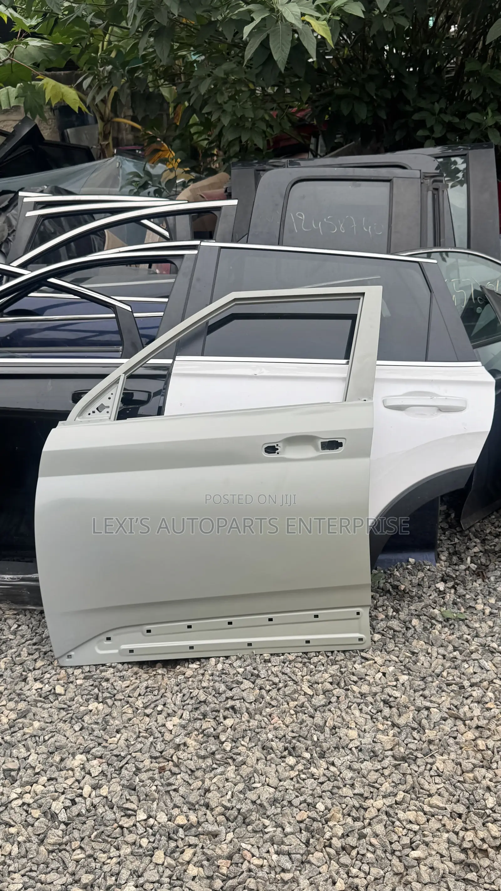 Hyundai Venue 2020,2022,2023,2024,2025 Front Doorleft Empty Available