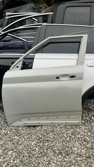 Hyundai Venue 2020,2022,2023,2024,2025 Front Doorleft Empty Available