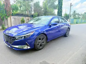 Hyundai Elantra 2021 Blue