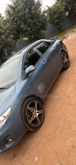 Toyota Corolla S Special Edition 4dr Sedan (1.8L 4cyl 4A) 2013 Blue