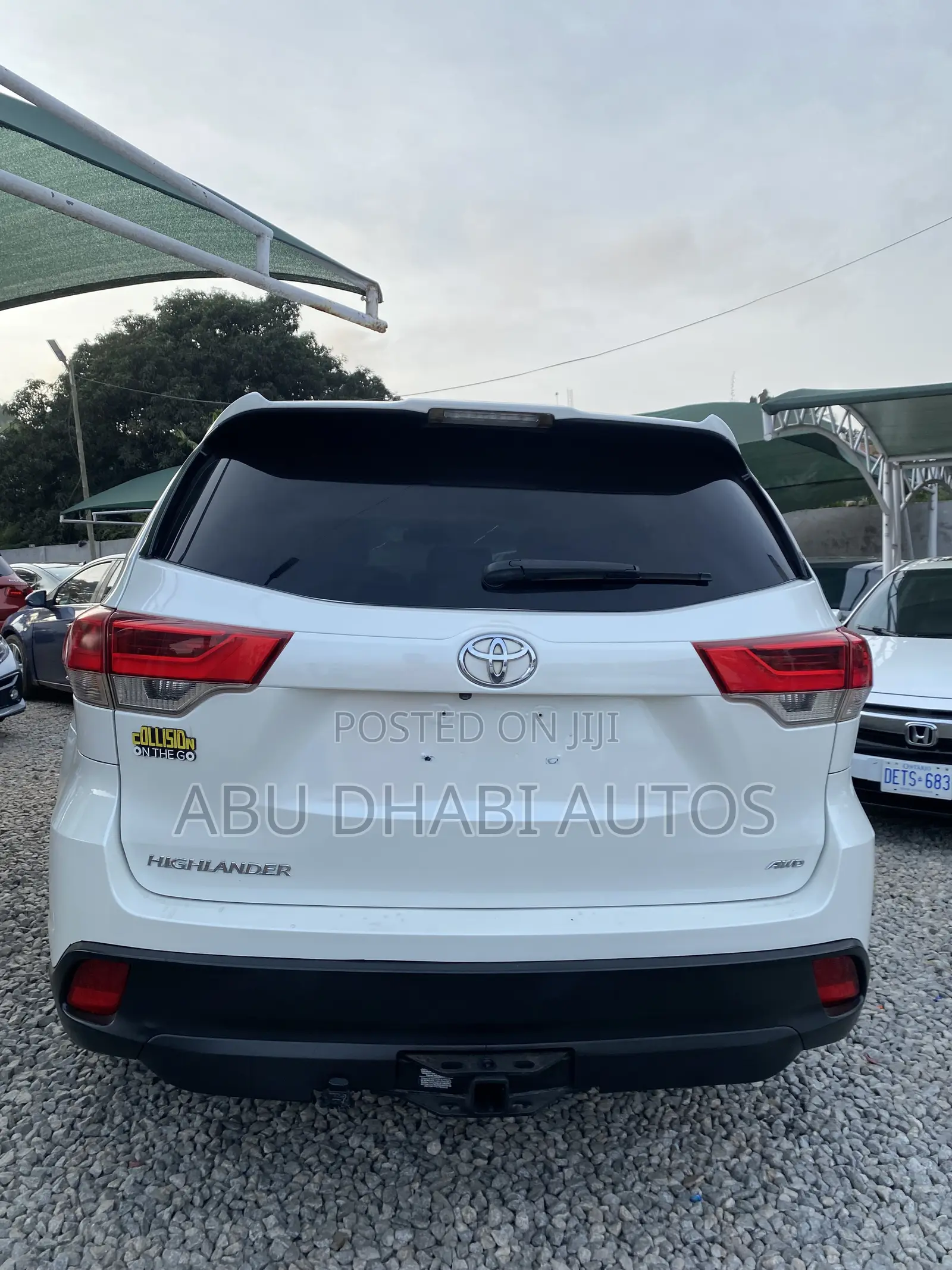 Toyota Highlander LE 4x4 V6 (3.5L 6cyl 8A) 2018 White