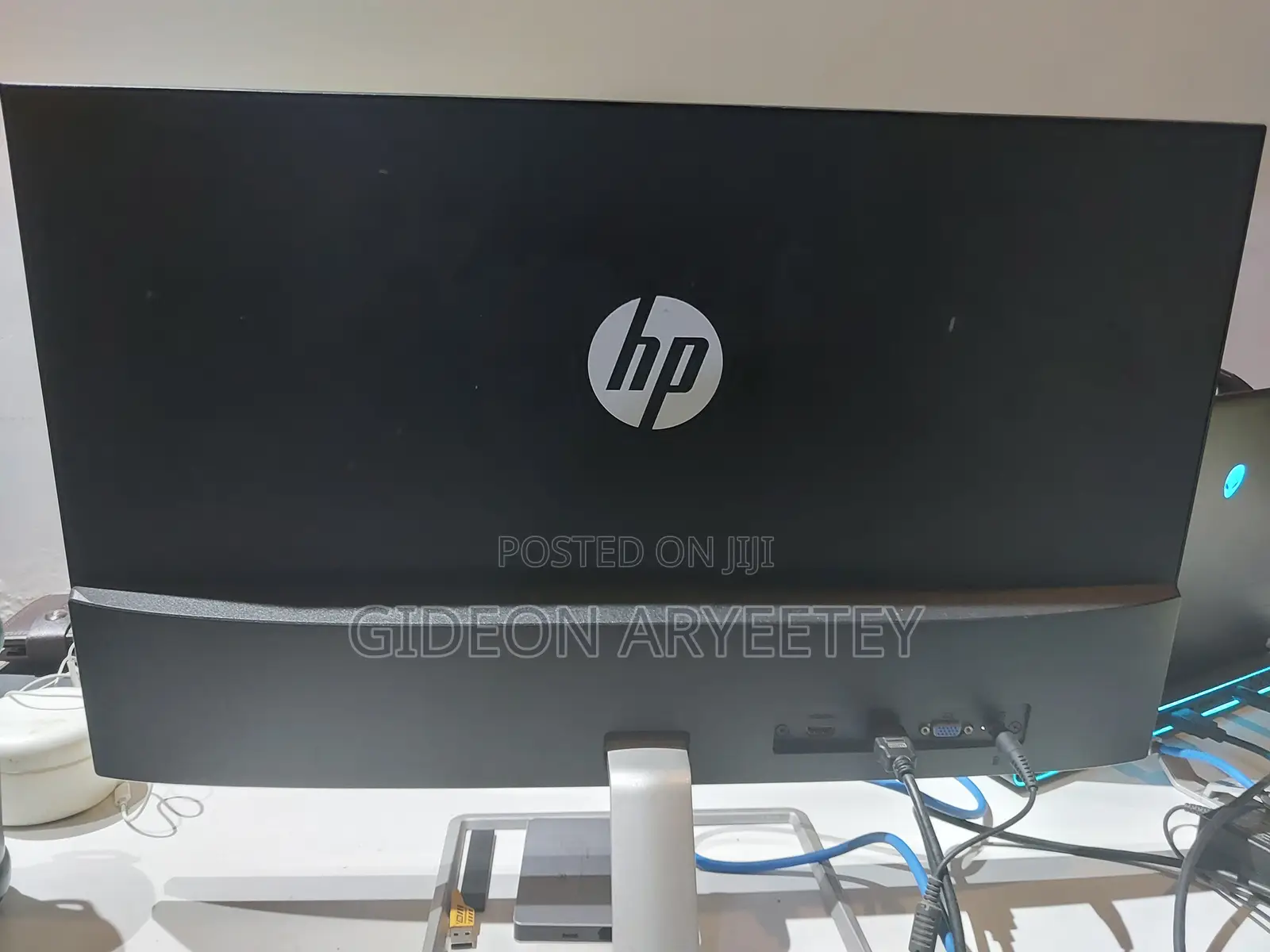 Slightly Used HP 27f Monitor