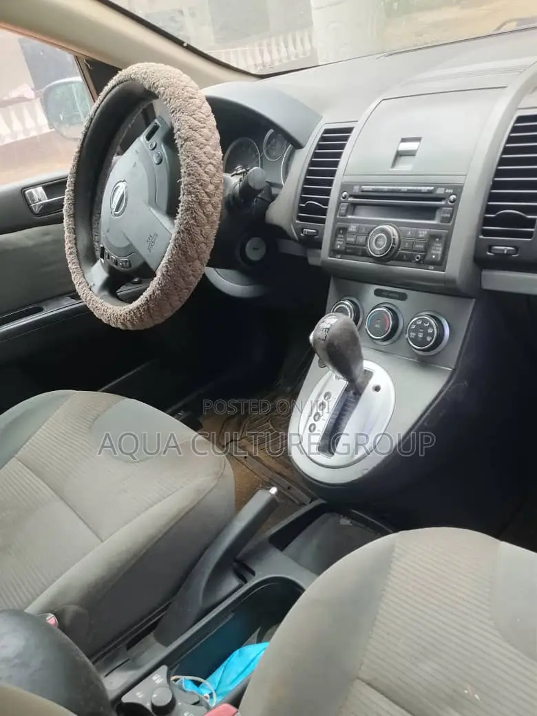 Nissan Sentra 2.0 S 2010 Black