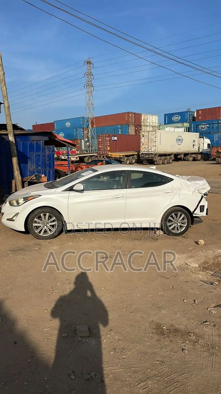Hyundai Elantra 2016 White