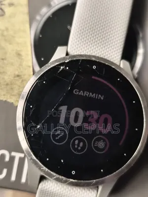 Garmin Vívoactive 4S GPS Smartwatch