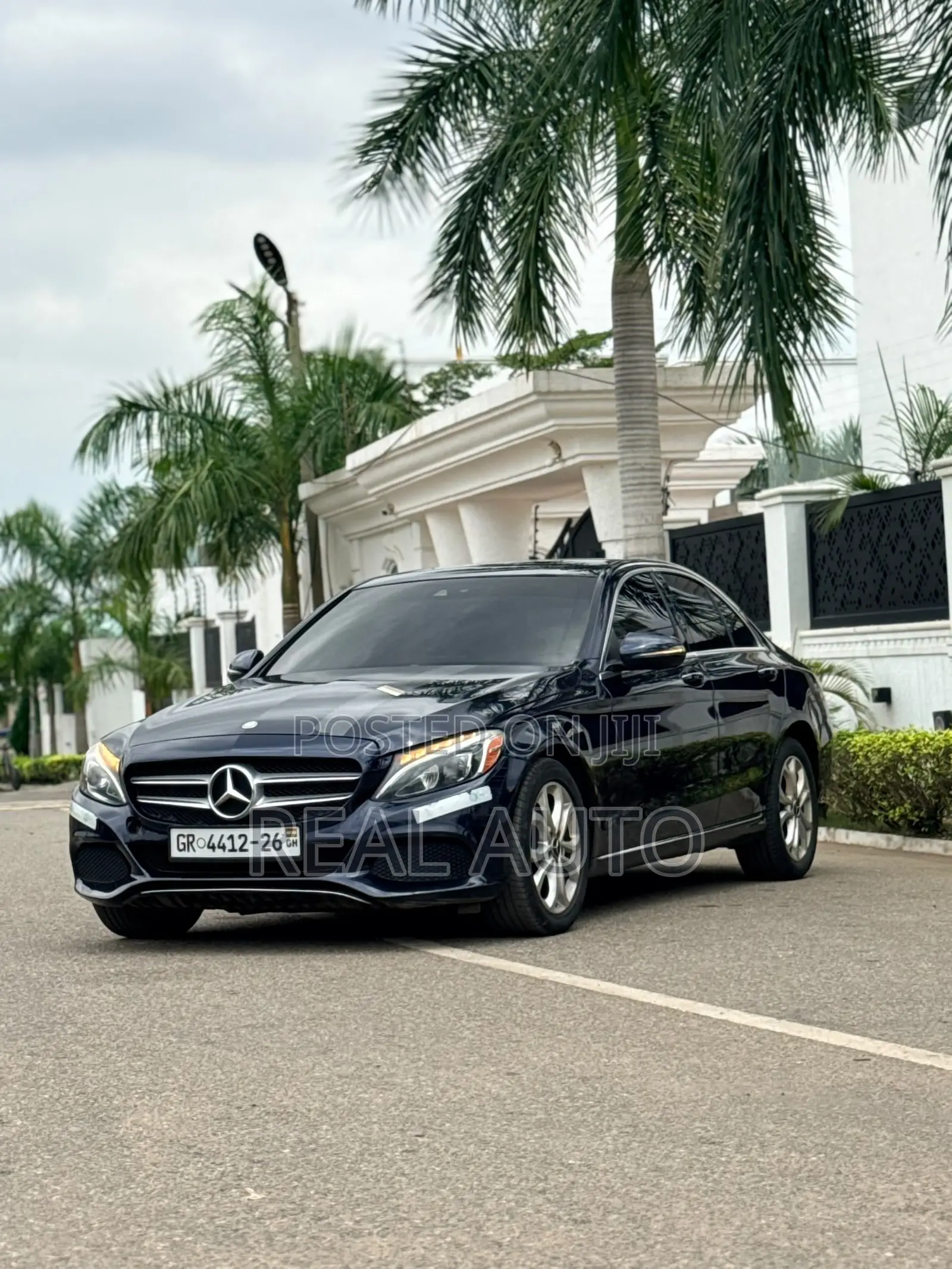 Mercedes-Benz C300 Luxury 4matic Sedan AWD (2.0L 4cyl 7A) 2017 Blue