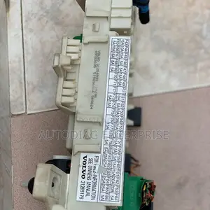 Volvo Central Electronic Module (CEM)