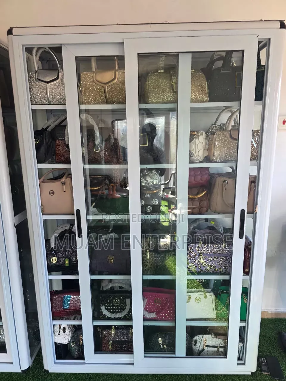 Quality 100% Cotton T-Shirt / Authentic Bags for Sale