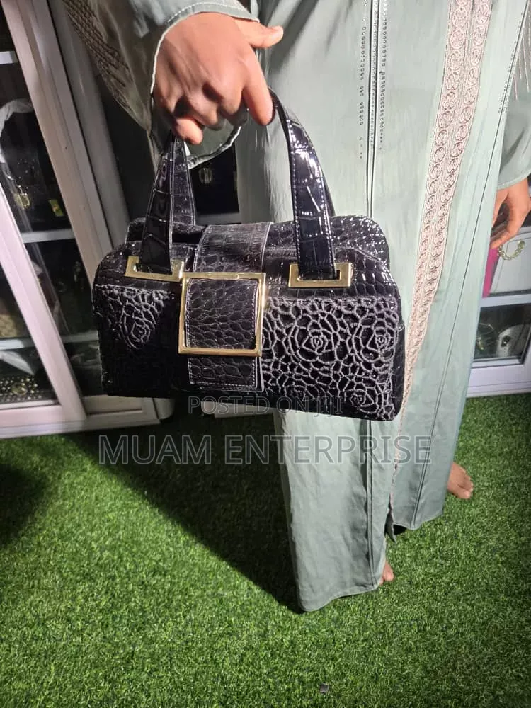 Quality 100% Cotton T-Shirt / Authentic Bags for Sale