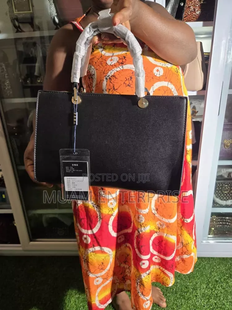 Quality 100% Cotton T-Shirt / Authentic Bags for Sale