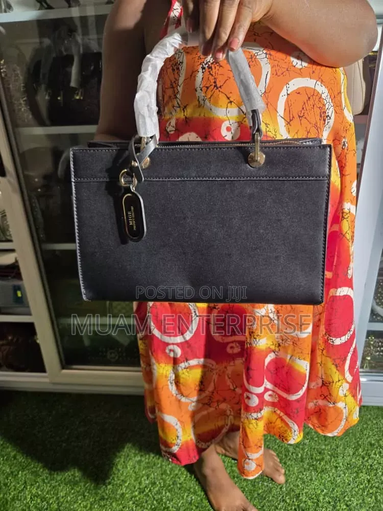 Quality 100% Cotton T-Shirt / Authentic Bags for Sale