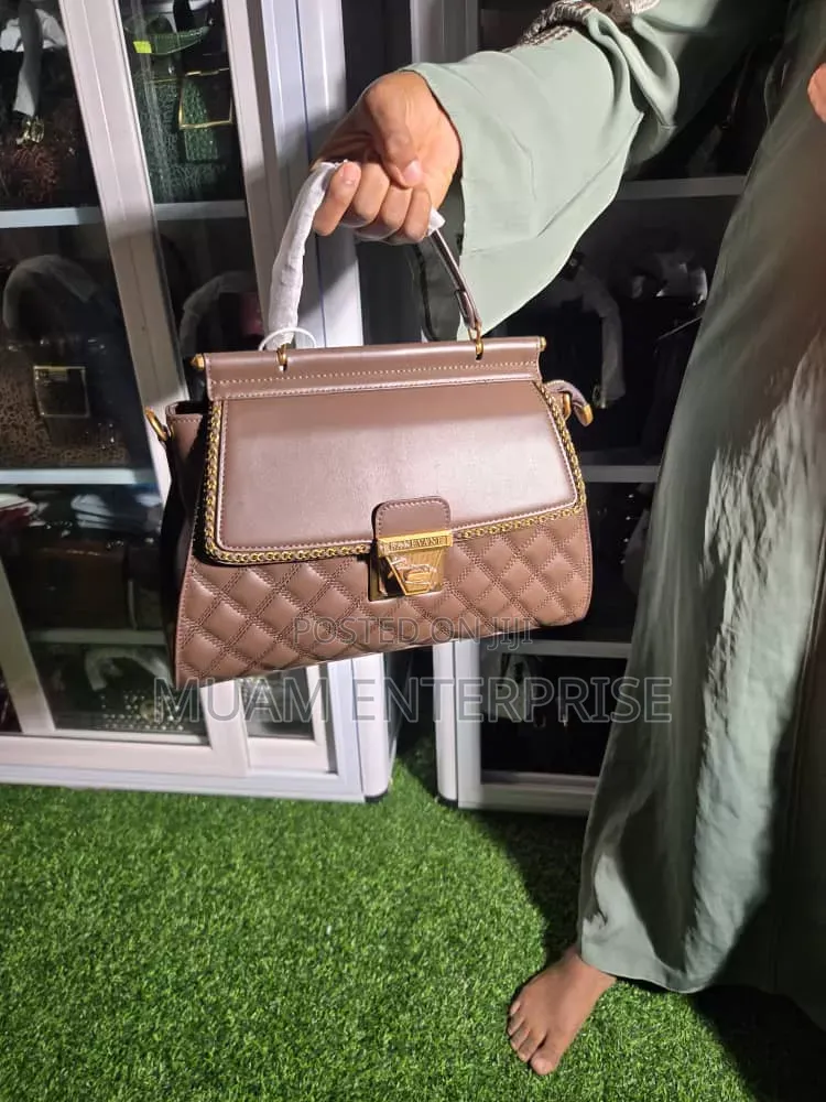 Quality 100% Cotton T-Shirt / Authentic Bags for Sale