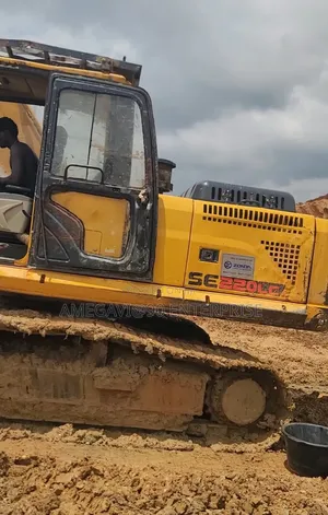 Excavator SHANTUI 220