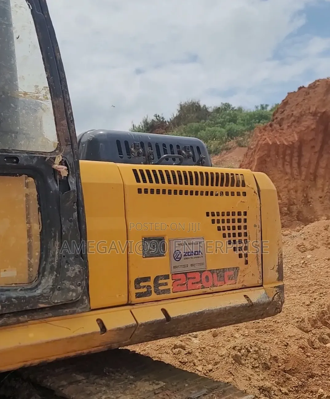 Excavator SHANTUI 220