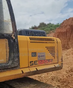 Excavator SHANTUI 220