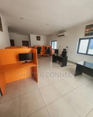 3bdrm Block of Flats in Dzorwulu for rent