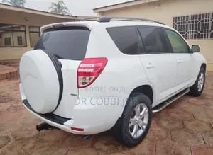 Toyota RAV4 2.5 Limited 4x4 2012 White
